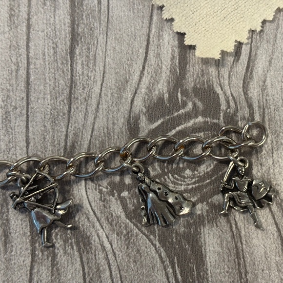 2000's Rare Narnia Charm Bracelet by Bob Siemon Designs with Original Box - Picture 3 of 4